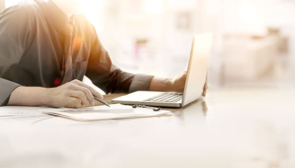 営業の極意を身につけるためには?