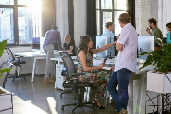 営業成績は”雑談”で決まる！関係値が高まる雑談のコツとは？