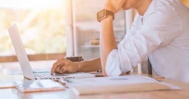 テレワーク・在宅中の自己管理は難しい？集中力・生産性を高めるコツ