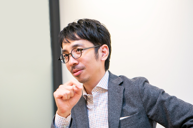 オンライン営業の環境がコロナ禍で一変。自ら１万件の新規商談数と5000万円のコスト削減を実現