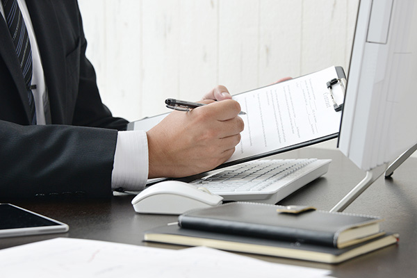 テレワークにおける就業規則の例